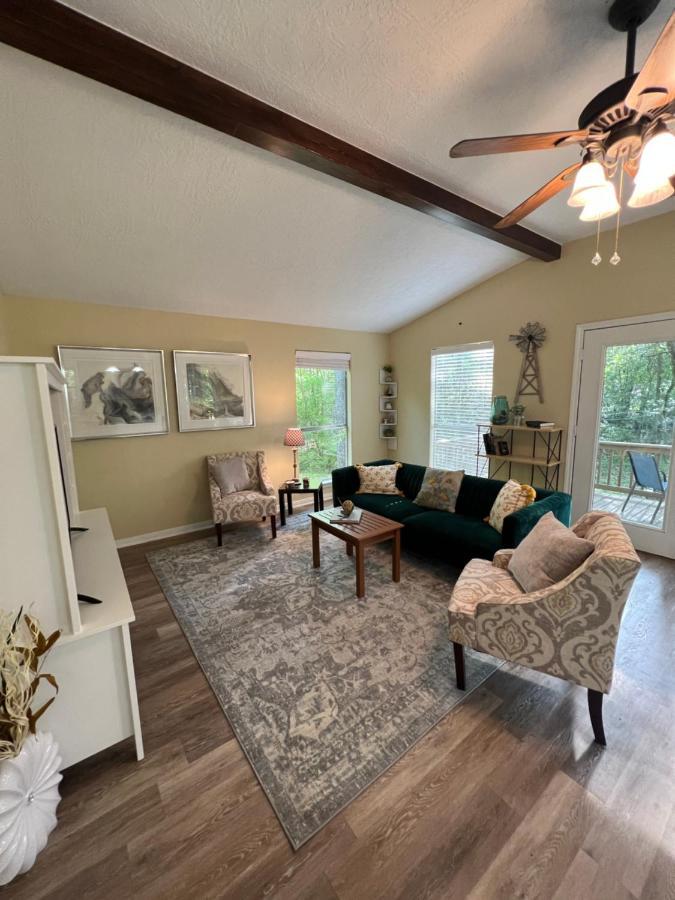 2 Bdrm Treehouse Hideout- Lake Conroe With Boat Ramp Монтгомъри Екстериор снимка