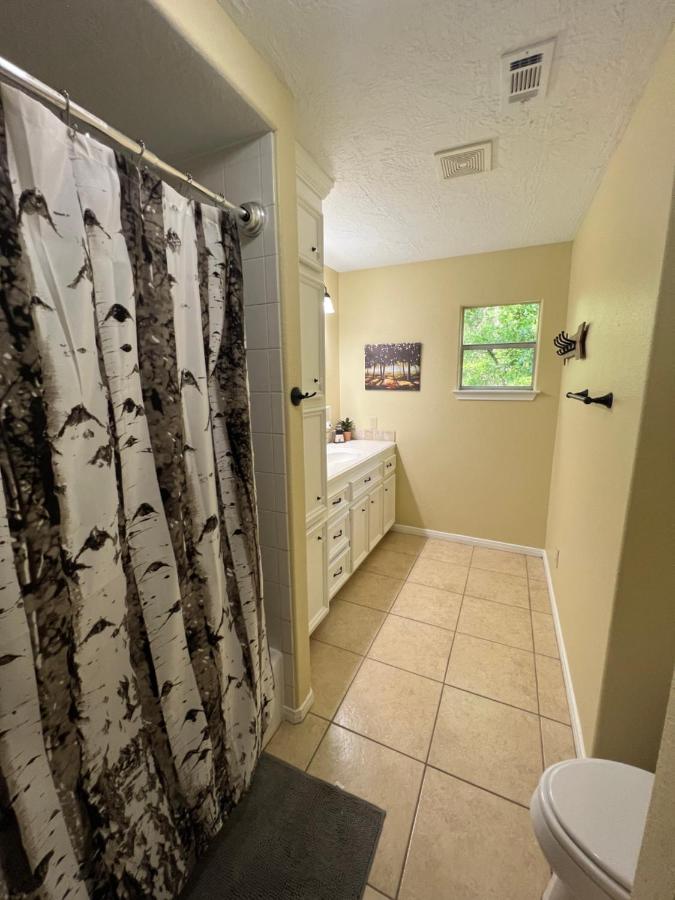 2 Bdrm Treehouse Hideout- Lake Conroe With Boat Ramp Монтгомъри Екстериор снимка